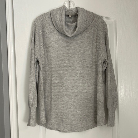 Loft Cowl neck Waffle Shirt Size M - Picture 2 of 7